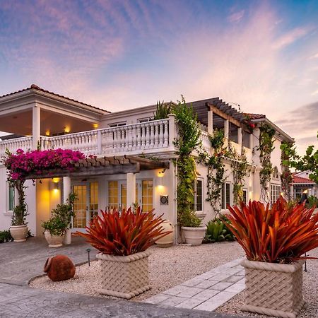 Le Soleil D'Or Hotel West End Екстериор снимка